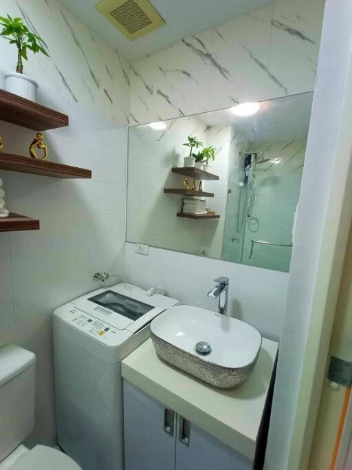 Cozy Studio Unit At Sun Residences 奎松市 外观 照片